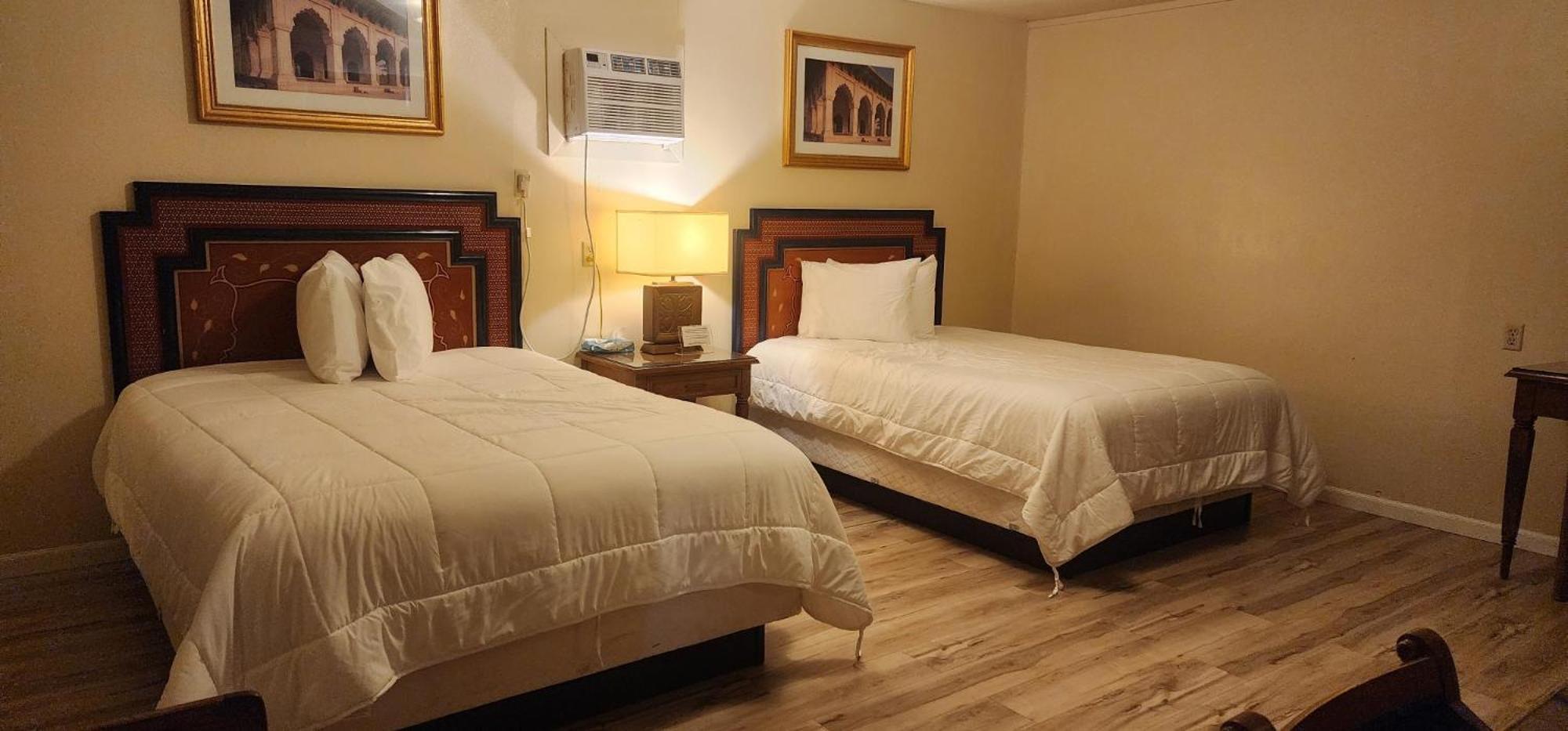 Badlands Hotel & Campground Interior Εξωτερικό φωτογραφία