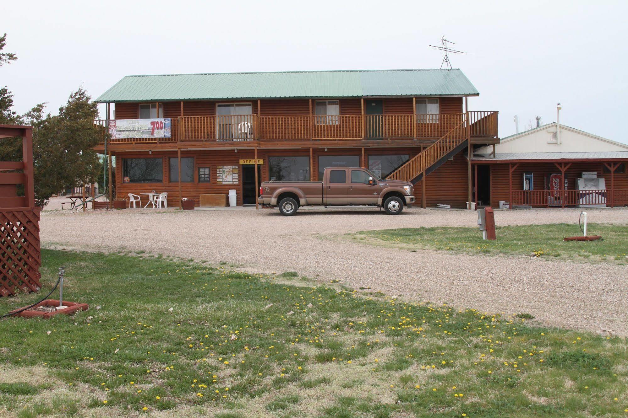 Badlands Hotel & Campground Interior Εξωτερικό φωτογραφία