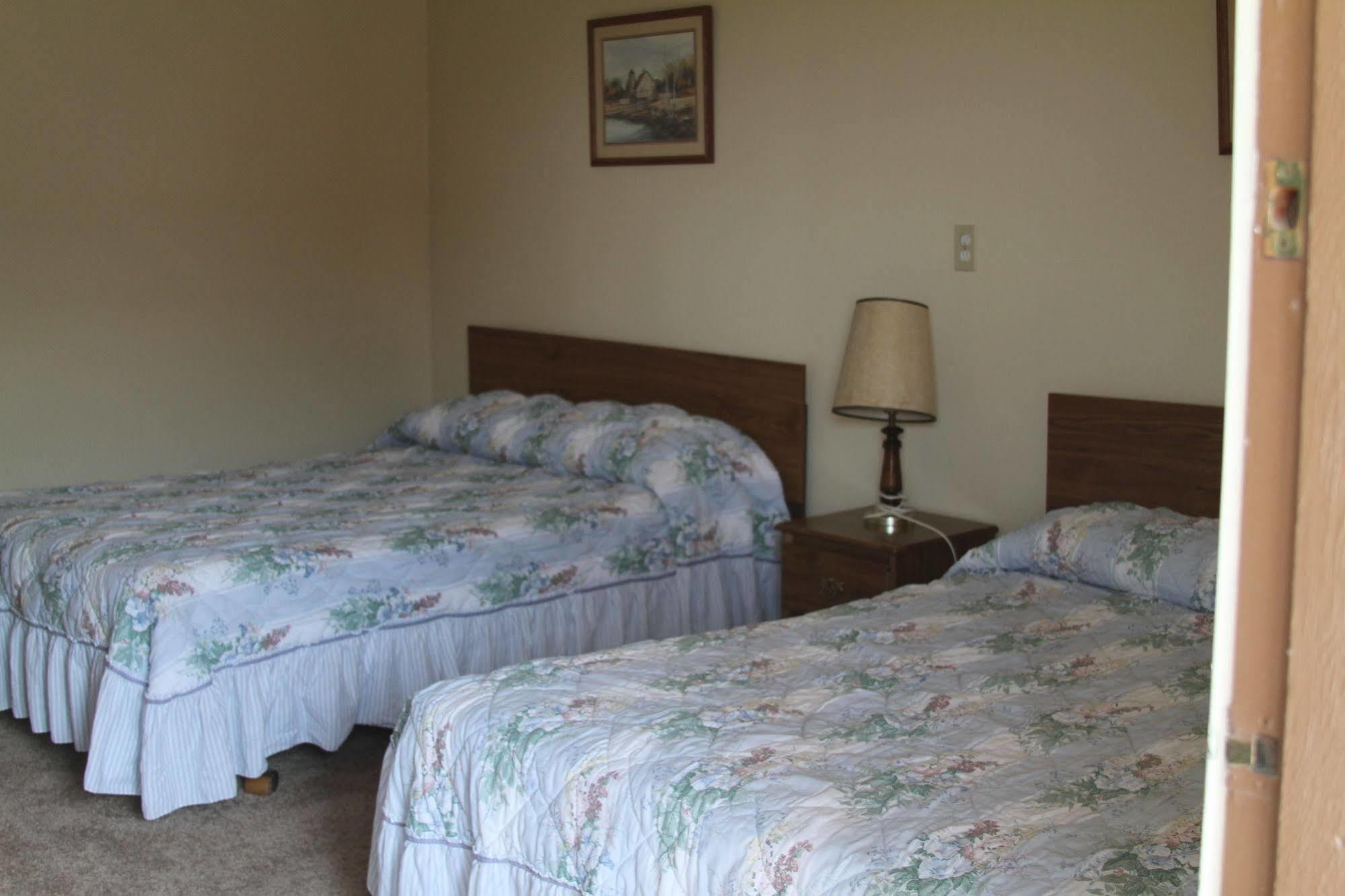 Badlands Hotel & Campground Interior Εξωτερικό φωτογραφία